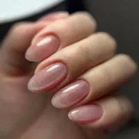 آموزش کاشت ناخن ب صورت تخصصی