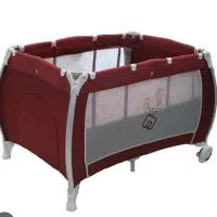 تخت پارک تخت کنار مادر
