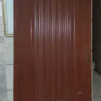 درب ورودی اپارتمان