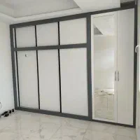 کمدسفیدبتنی ترکیب طوسی