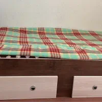 تخت یک نفره
