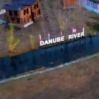 رویا نیست صاحب ویلا کنار آب شو با شرایط ویژه|فروش خانه و ویلا|گلپایگان, |دیوار