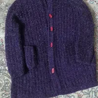 کت زنانه بافت کار دست میباشد