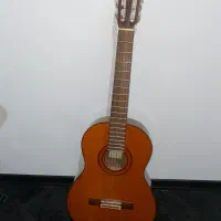 گیتار کلاسیک اصل ژاپن ak80 آریا ariaبه همراه کیس