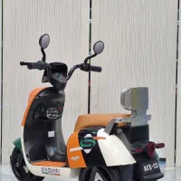 ماشین شارژی موتورشارژی وسپاپاکشتی صندلی چرمی|اسباب‌‌بازی|تهران, پرستار|دیوار