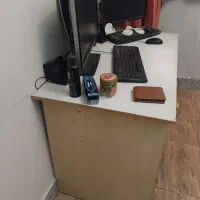 میز تحریر سالم