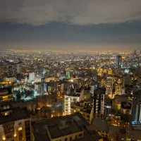 اجاره میز در یک دفتر اداری