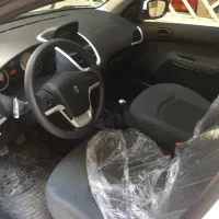 پژو ۲۰۷ سقف فلز ۴۰۲