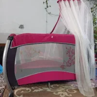 یک عدد کریر ویک عدد پارک بازی