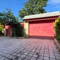 اجاره ویلا استخردار طرح سویسی قله قرمز|اجارهٔ کوتاه‌مدت ویلا و باغ|رویان, |دیوار