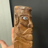 مجسمه چوبی رخ