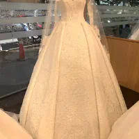 لباس عروس اجاره یافروش داده میشود