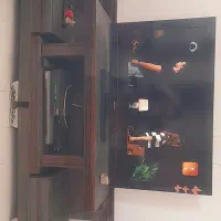 تلوزیون ال سی دی ۴۲ اینچ سونی ومیزتلوزیون باهم