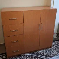 کمد با دو درب بزرگ و چهار کشو