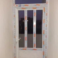 نصب و تعمیر درب و پنجره های (UPVC)و آلومینیوم