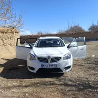 برلیانس 320 موتور بزرگ مقداری از سقف رنگ