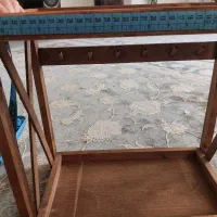استند چوبی