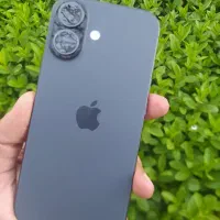 آیفون ۱۷ نرمال