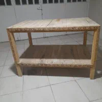 میز چوبی