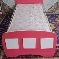 تخت خواب نوجوانی