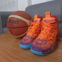 توپ و کتونی حرفه ای بسکتبال|ورزش‌های توپی|لاهیجان, حاجی آباد|دیوار