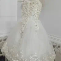 تور عروس بچگانه در حد نو تمیز و مرتب