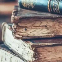 صاحب کتاب اگهیوبخون