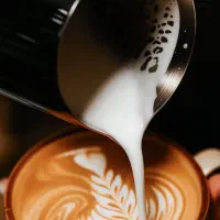 استخدام باریستا،ویتر ،ادمین و مسئول تولید محتوا