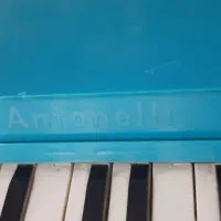 پیانو قدیمی ساخت ایتالیا سالم و تمیز|کلکسیون اشیاء عتیقه|مشکیندشت, |دیوار