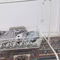 گهواره آهنی|تخت و صندلی بچه|اهواز, کوی شهروند|دیوار