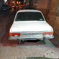 پیکان 82