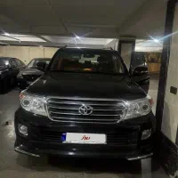 لندکروز۲۰۱۱ ۶ سیلندر