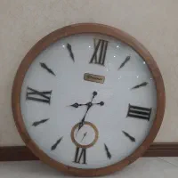 ساعت دیواری