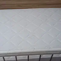 تخت وتشک کودک|تخت و صندلی بچه|اسلامشهر, شهرک امام حسین (میان آباد)|دیوار