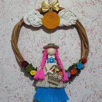 آویز دختر روستایی