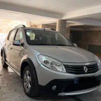 رنو ساندرو اتومات مدل ۱۳۹۵ طرح استپ وی|خودرو سواری و وانت|گرگان, |دیوار