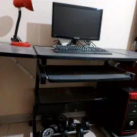 میز کامپیوتر  فلزی و ام دی اف