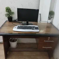 میز کار چوبی
