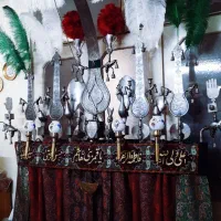 شال و کتیبه علم