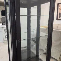ویترین تک درب تمام چوب (مدل کلاسیک سفارشی)درحد نو