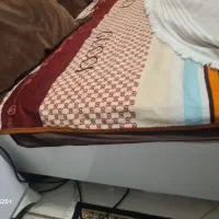 تخت ۲ نفره همراه تشک تبی سوپر لوکس و جک فلزی