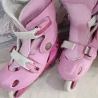 اسکیت صورتی