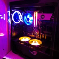 کیس و مانیتور