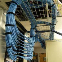 تجهیزات شبکه و پشتیبانی 24 ساعته