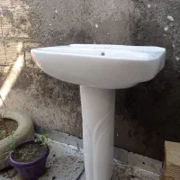 روشور یا روشویی پایه دار