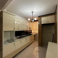 ۸۱متر طبقه۲ سمت خیابان/ابتدای مروارید/۴راه ورزش