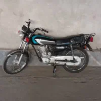 موتورهندا۱۲۵پرواز