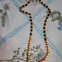 تسبیح حدید سیاه و سندلوس عسل