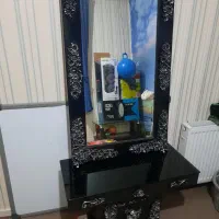 میز و آیینه