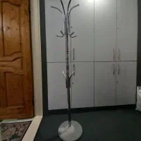 چوب لباسی ایستاده